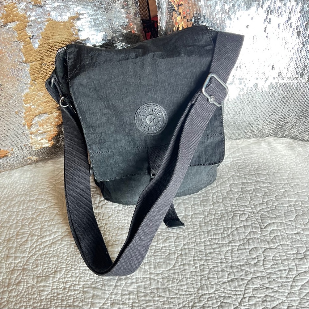 “Kipling crossbody